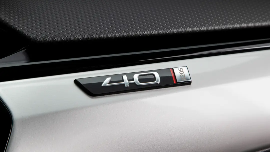 opel corsa 40 years logo