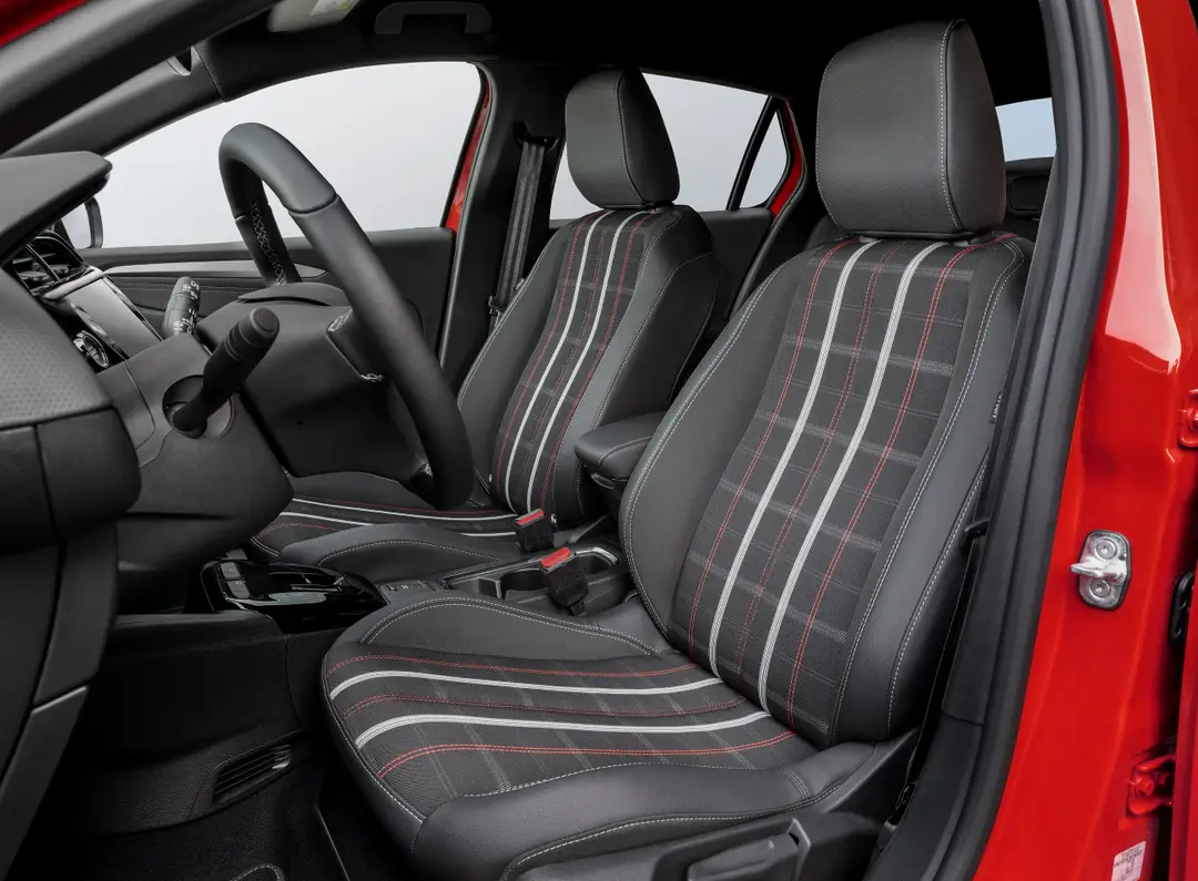 opel corsa 40 years sedili