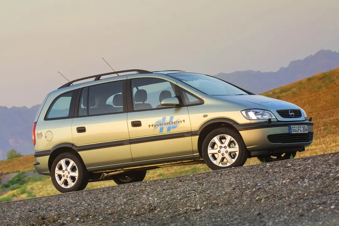 Opel Hydrogen1