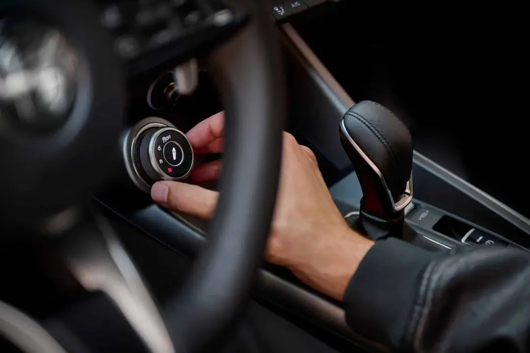 01 alfa romeo tonale plug in hybrid q4 interior launch images 28