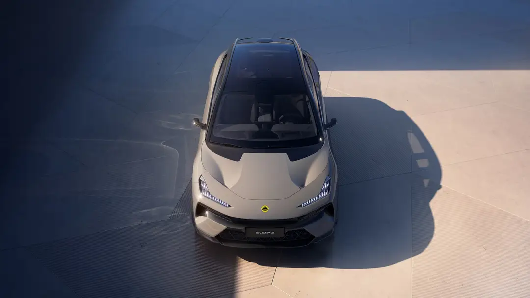 lotus eletre