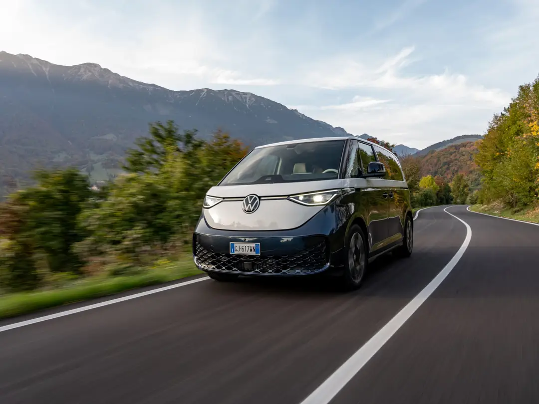 volkswagen idbuzz frontale dinamica