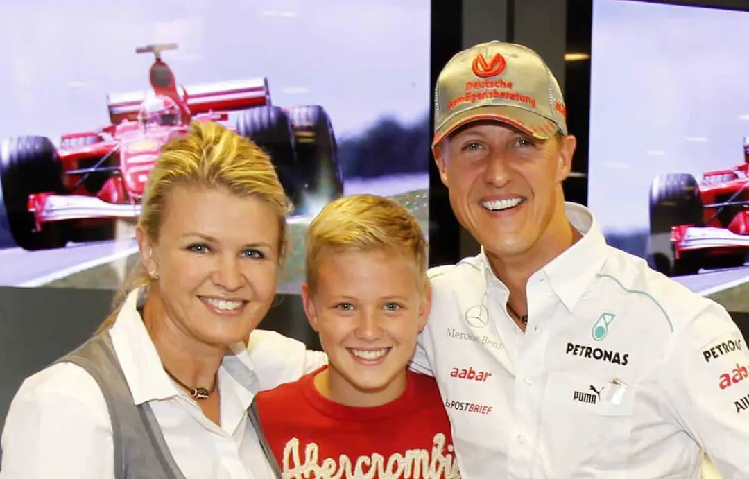 mick schumacher con michael e corinna