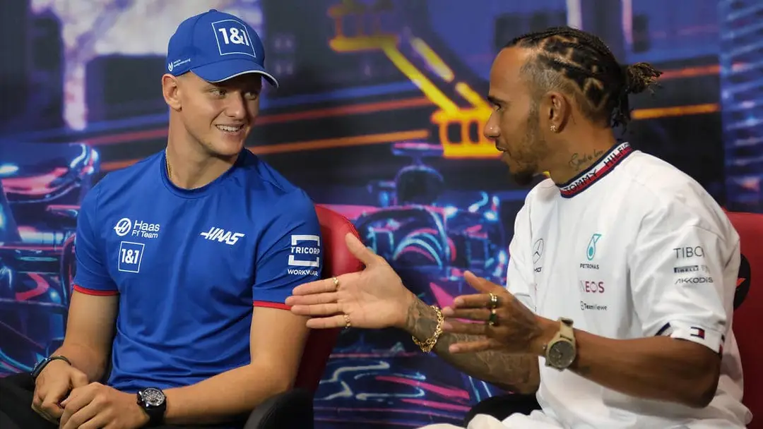 Mick-Schumacher-Lewis-Hamilton