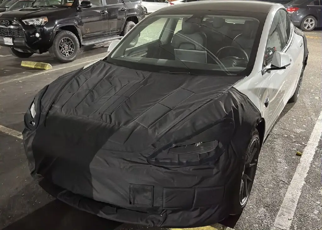 nuova tesla model 3 1024x749 1