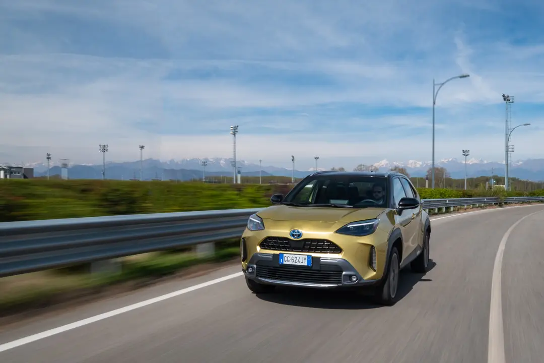 toyota yaris cross 2023 auto full hybrid