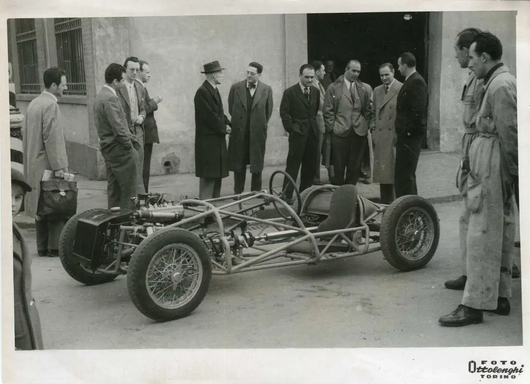 archivio mauto testadoro mod daniela casa dell auto to1949 telaio isorigid realizzato da gilco nella foto biscaretti di ruffia elio zagato nino farina dante giacosa