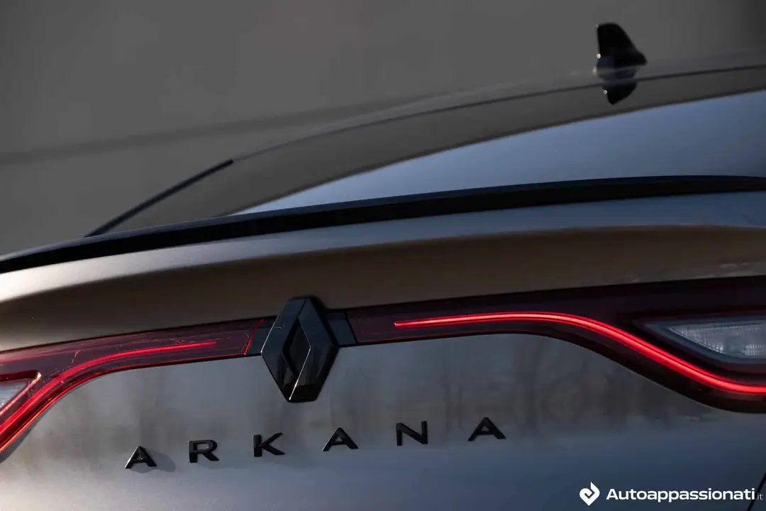logo renault arkana