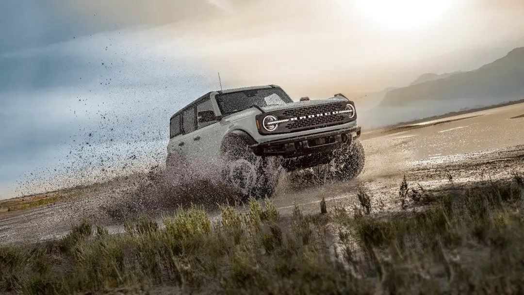 2023 ford bronco badlands 01