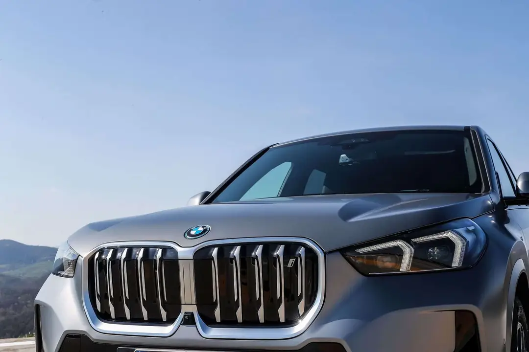 BMW iX1 2023