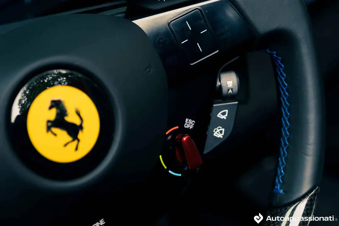 manettino ferrari 296 gts assetto fiorano