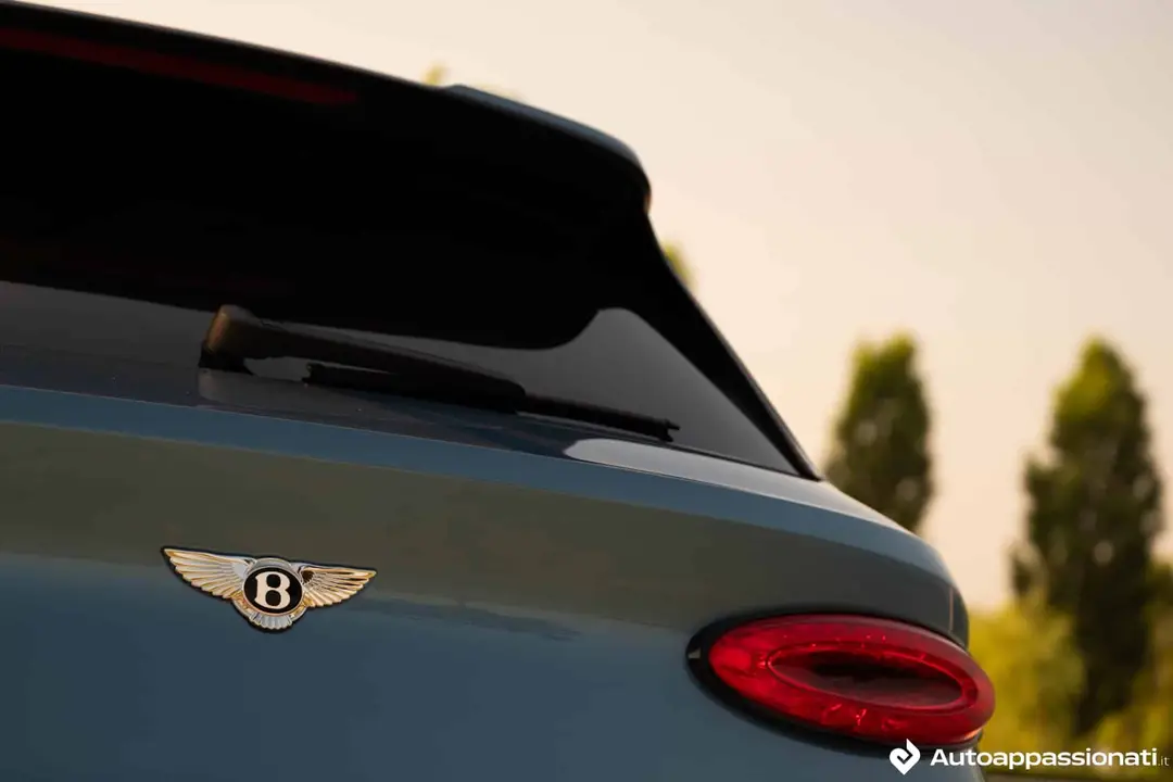 prova Bentley Bentayga 2023