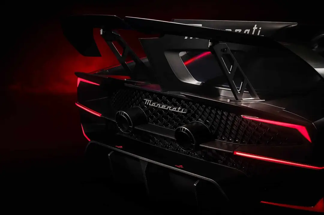 posteriore maserati mcxtrema