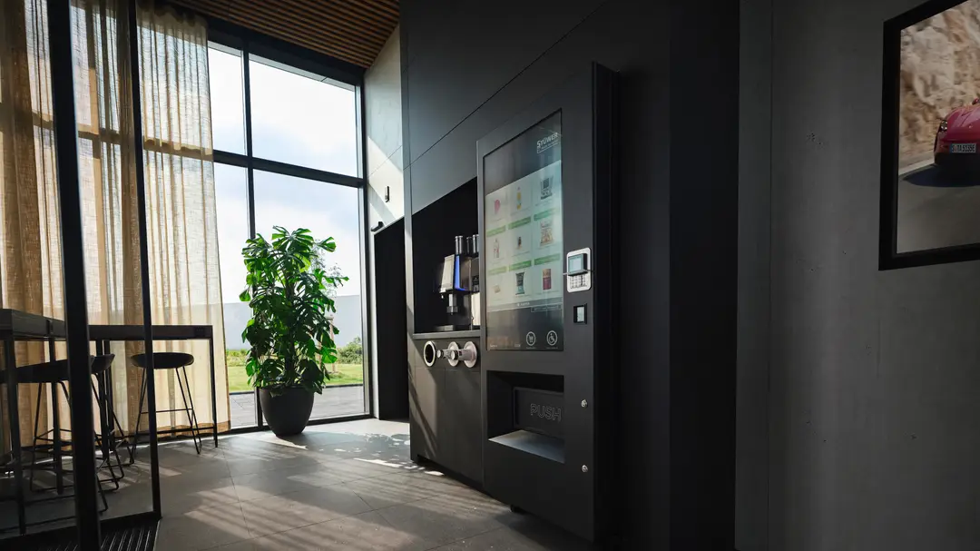 porsche charging lounge