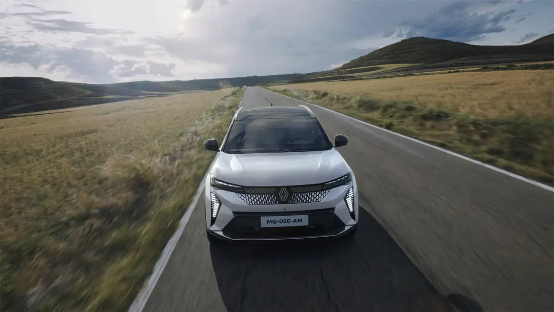 Renault_Scenic_E-Tech_electric