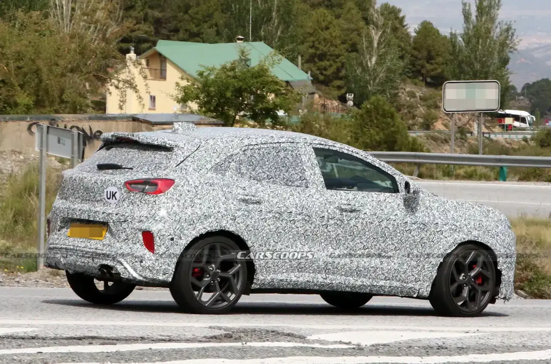 ford puma 2024 facelift scoop 12