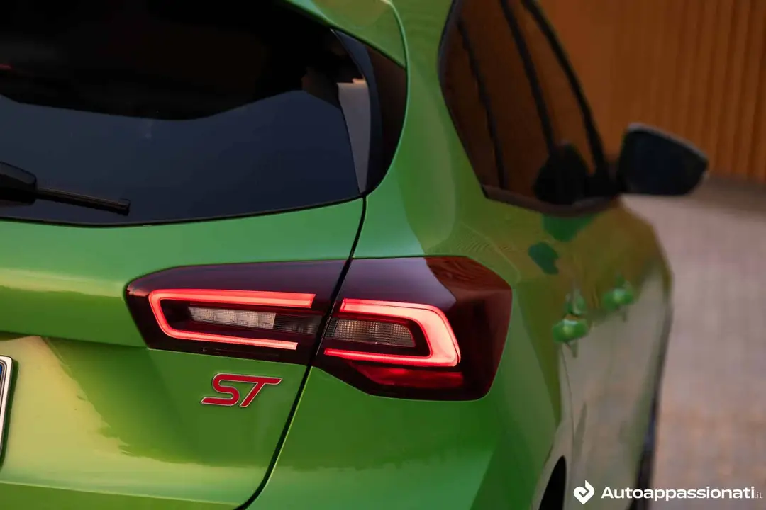 ford focus st 2023 23