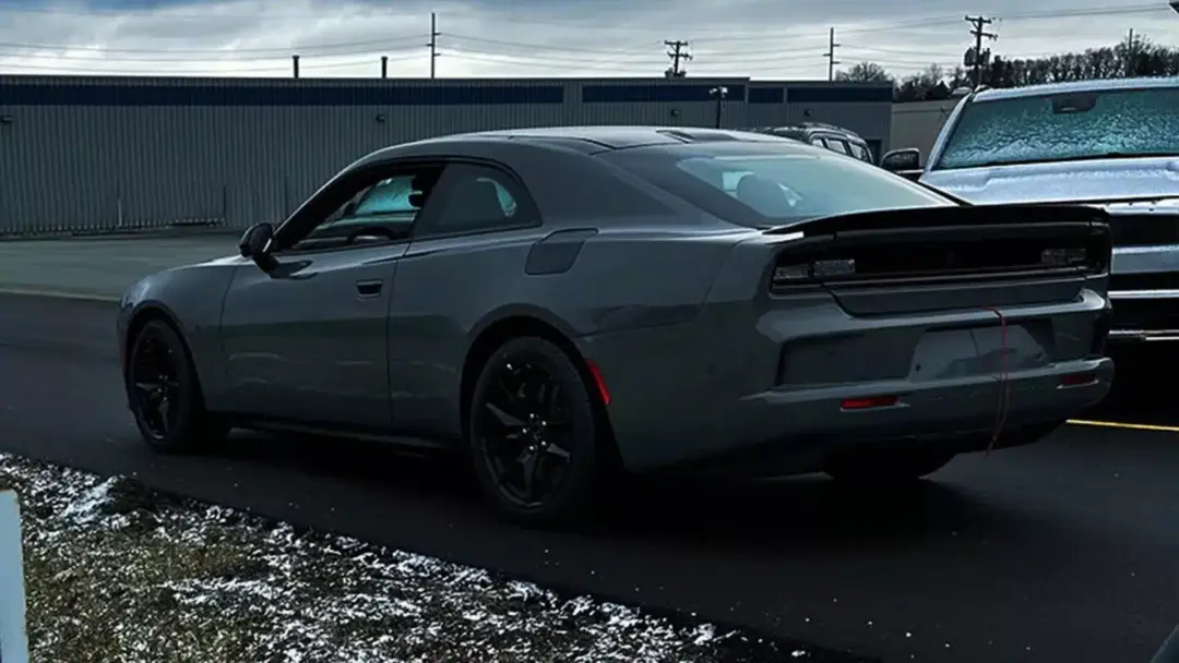 dodge charger daytona elettrica 2