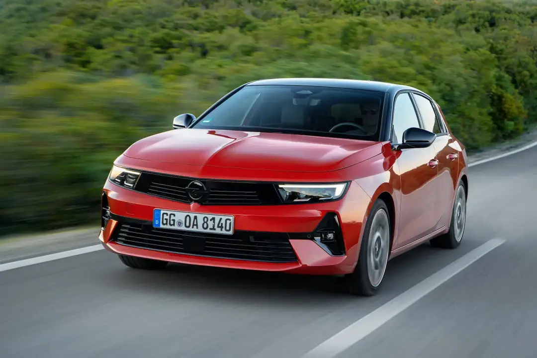 Opel Astra PHEV 2024