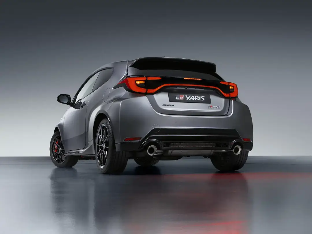 toyota yaris gr rear3 4low vers2
