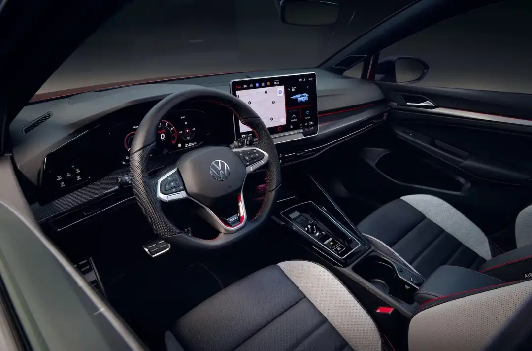 volkswagen golf 2024 1