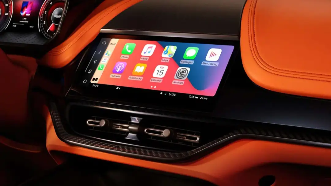 2025 aston martin dbx707 1025 inch infotainment screen