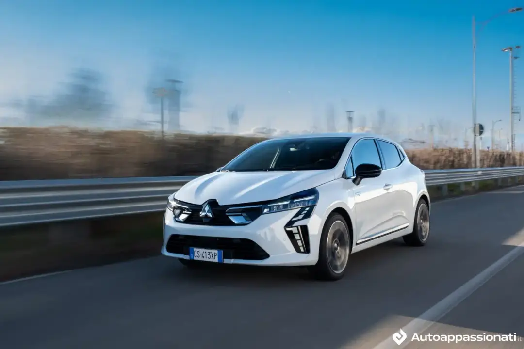 mitsubishi colt hybrid 2024 14