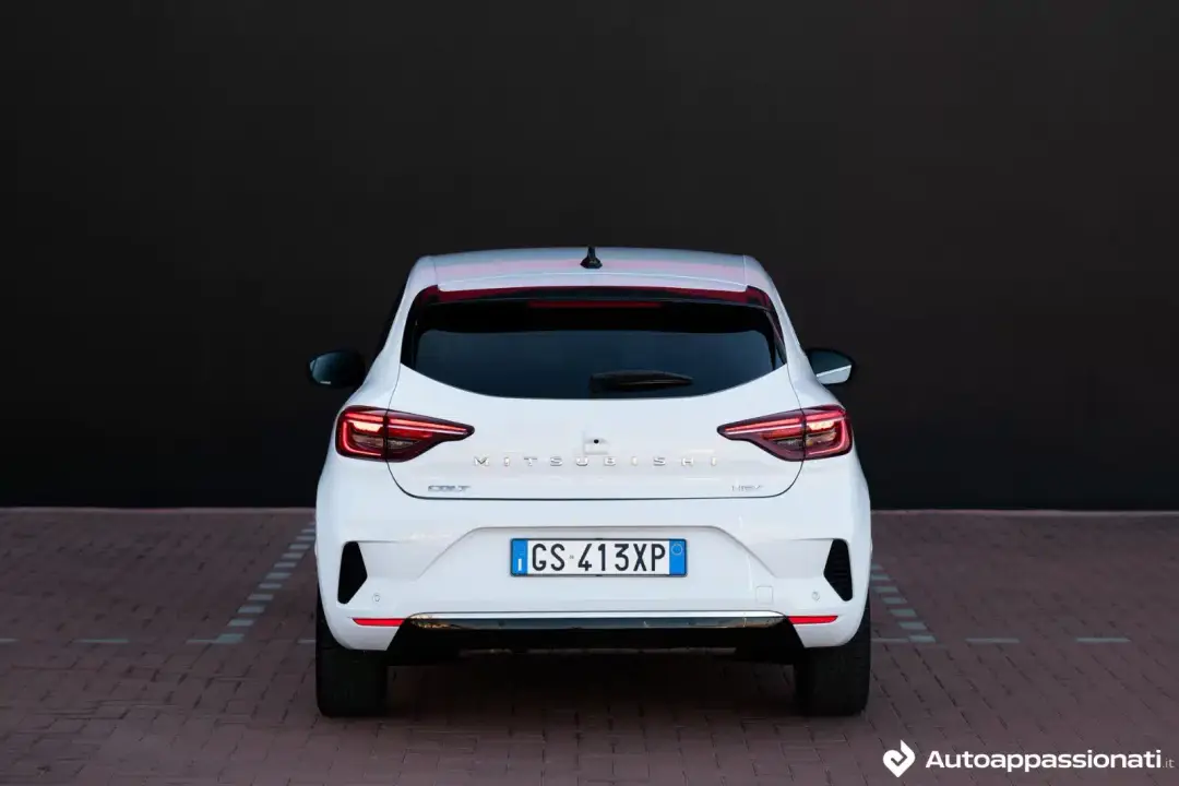 mitsubishi colt hybrid 2024 23