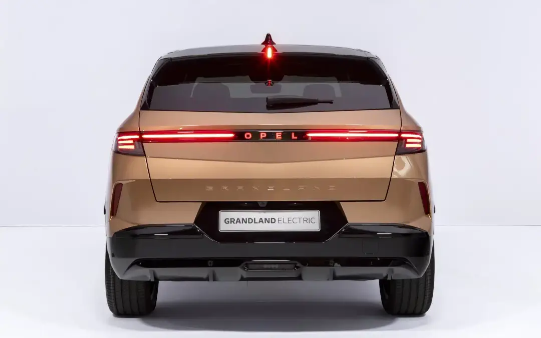 opel grandland 2024 fari posteriori