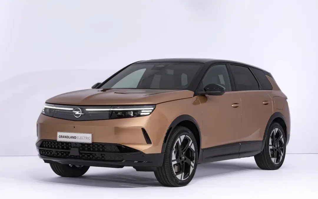 opel grandland 2024 frontale tre quarti
