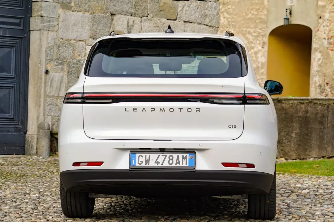 leapmotor c10 9 posteriore