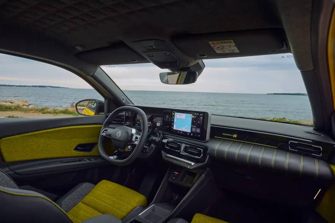 Renault 5 E-Tech electric 