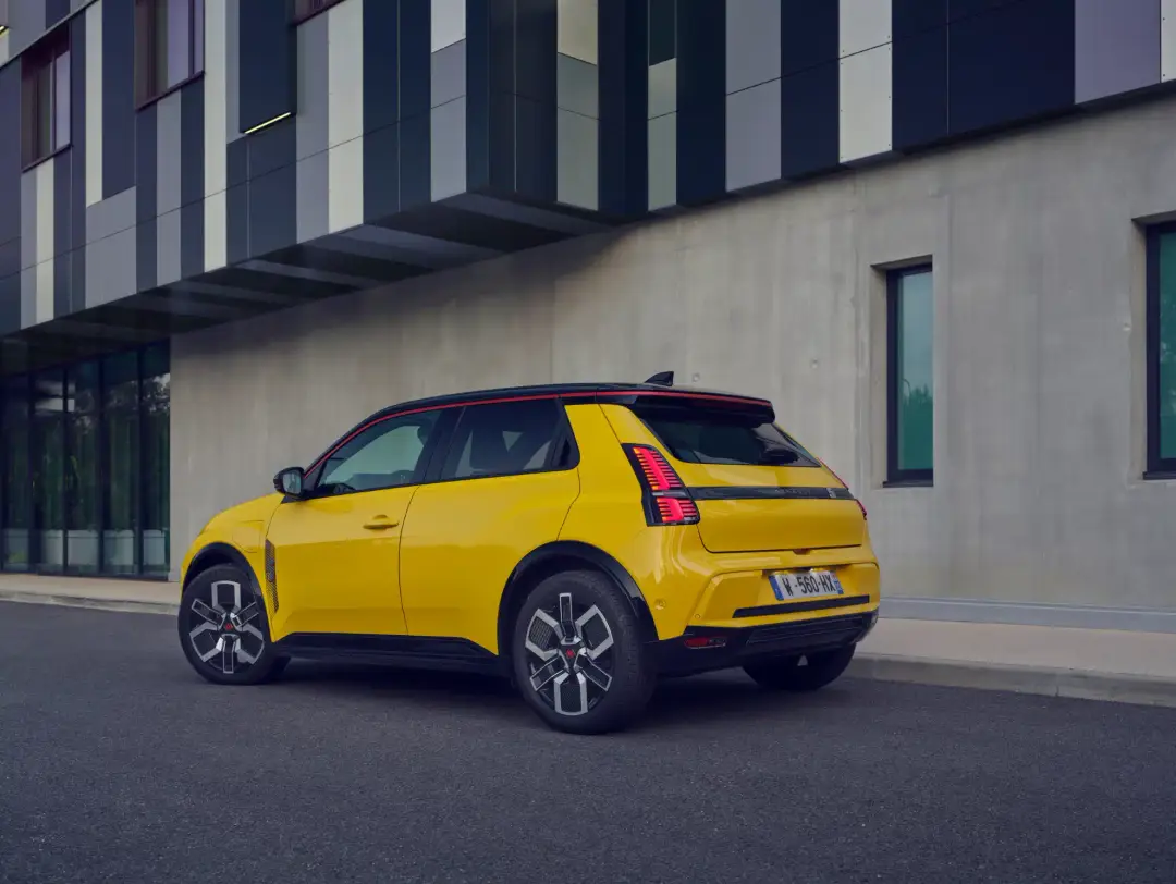 Renault 5 E-Tech electric 