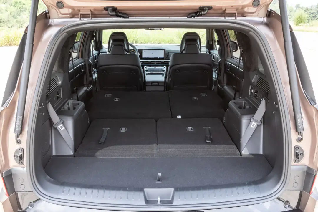 Hyundai Santa Fe bagagliaio 7 posti