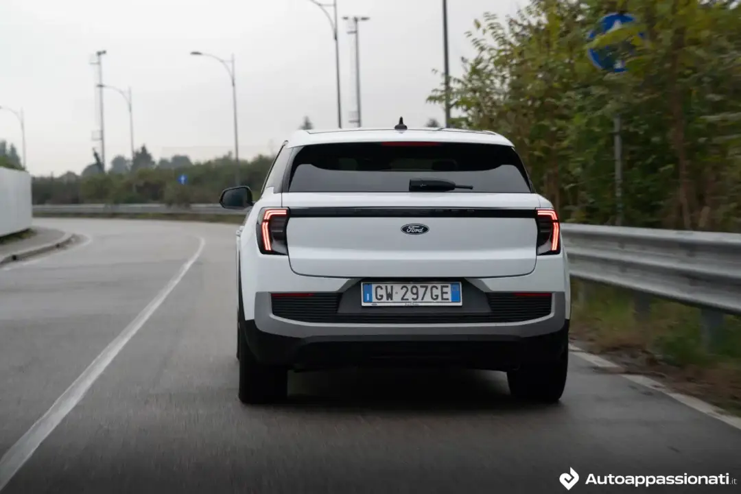 ford explorer ev 04