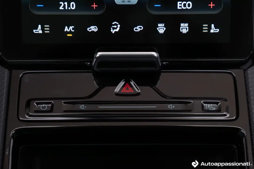 ford explorer ev 08