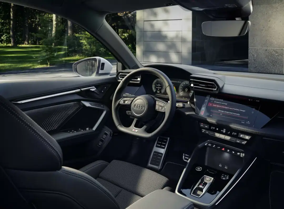 audi a3 interni infotainment display