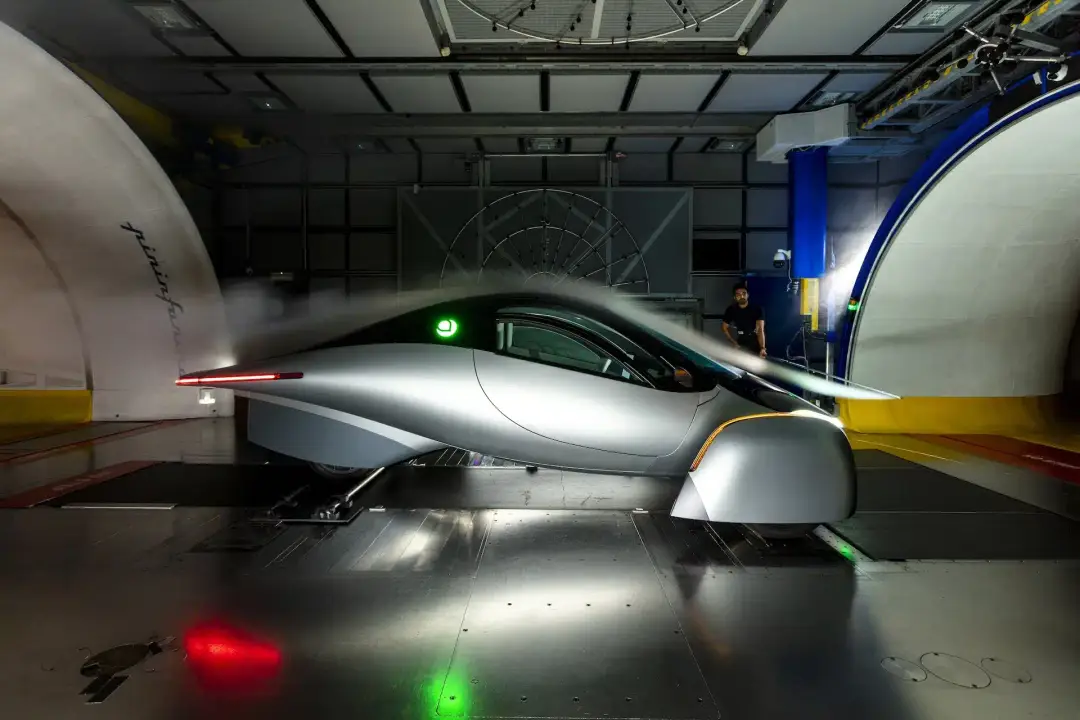 aptera pininfarina ces 2025 2