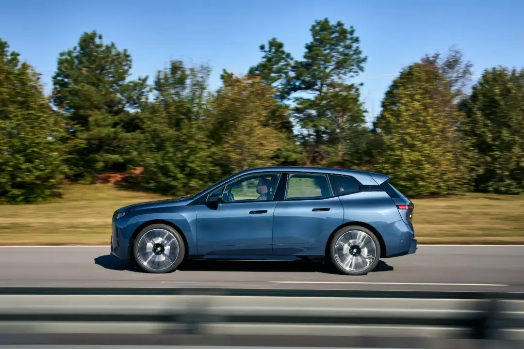 bmw ix fiancata