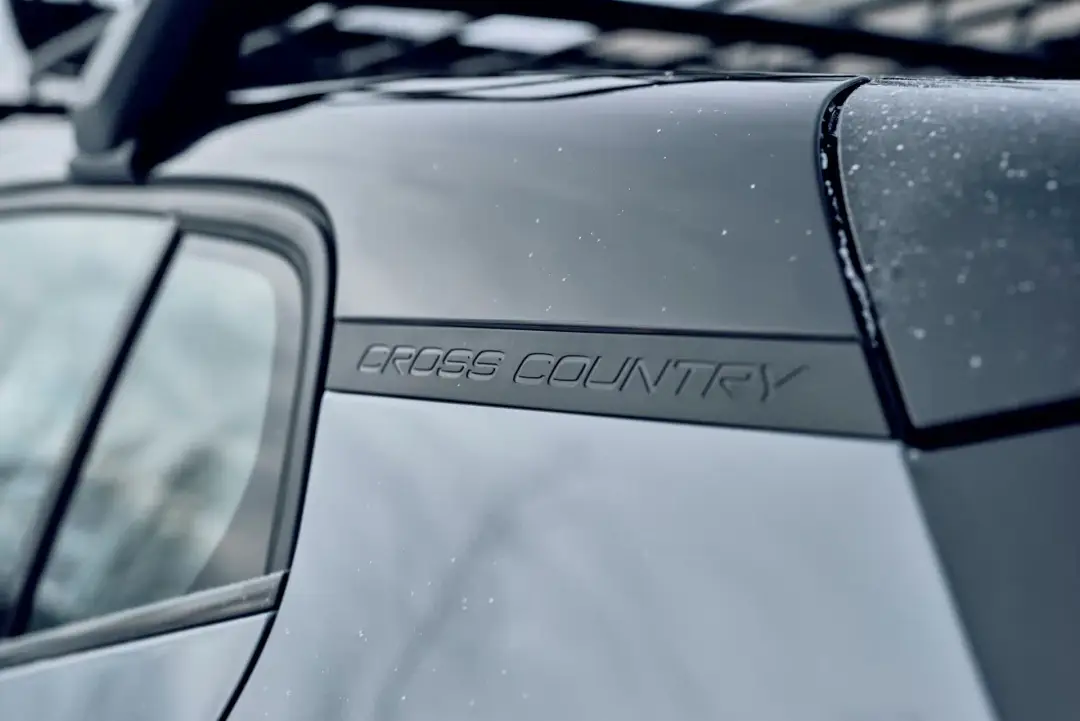 Volvo_EX30_Cross_Country_