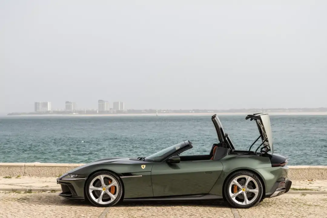 rht ferrari 12cilindri spider