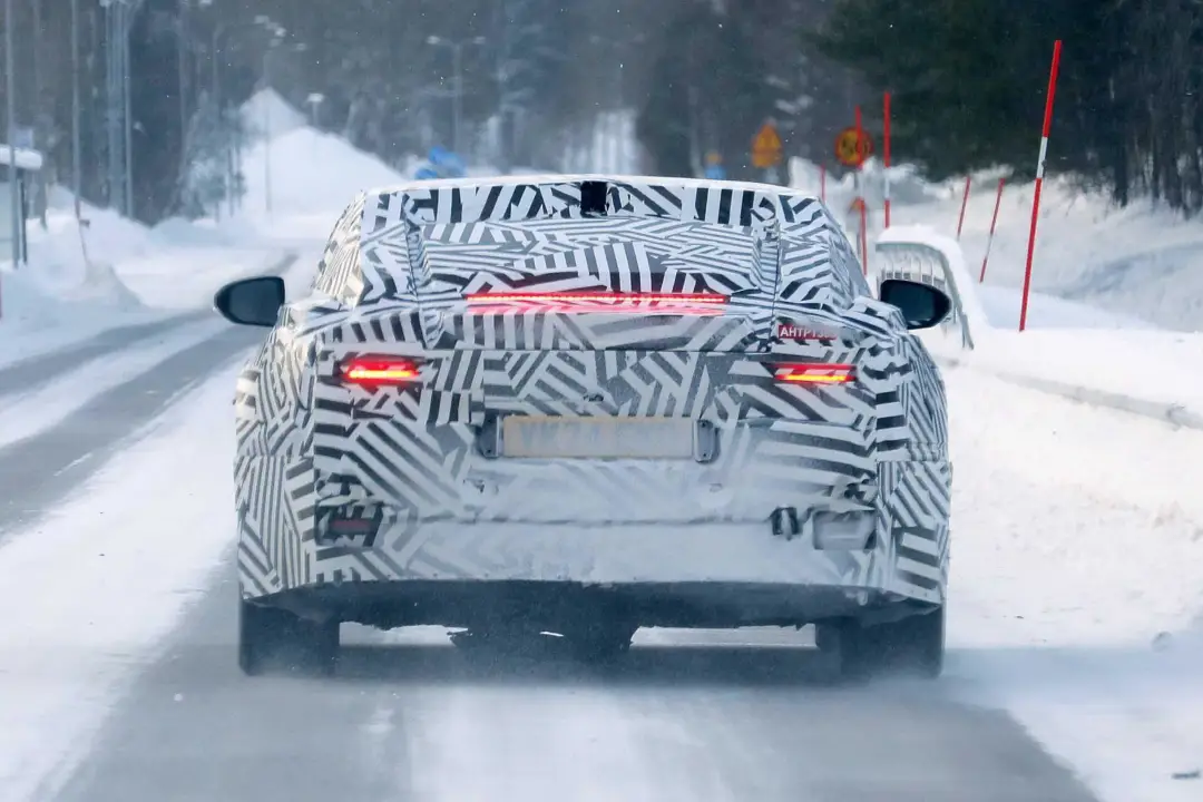 jaguar type 00 spy photo
