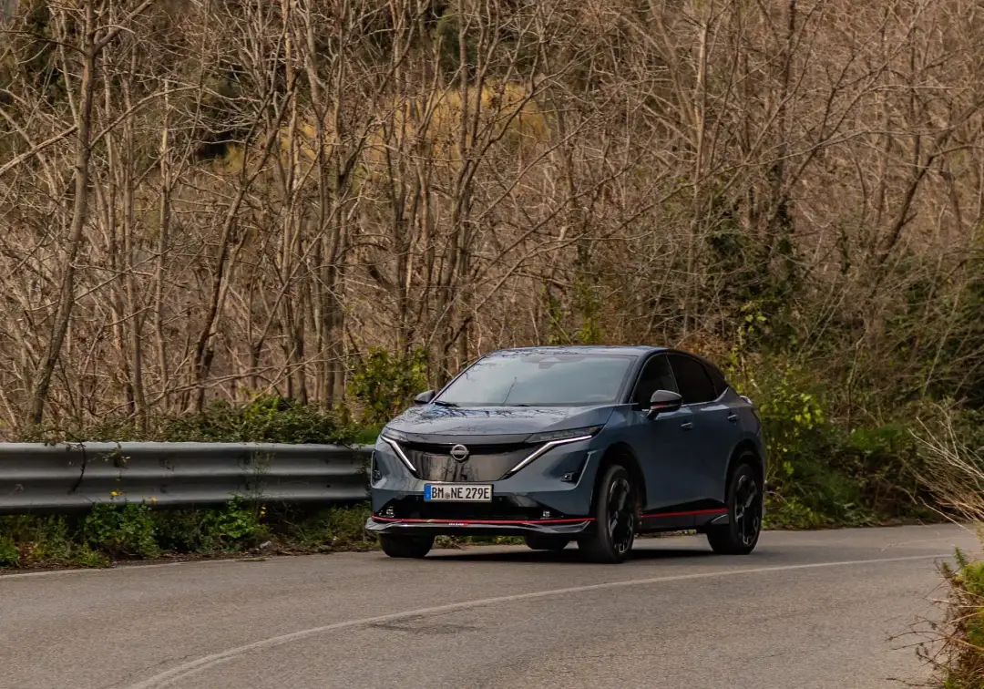 nissan ariya nismo dinamica anteriore