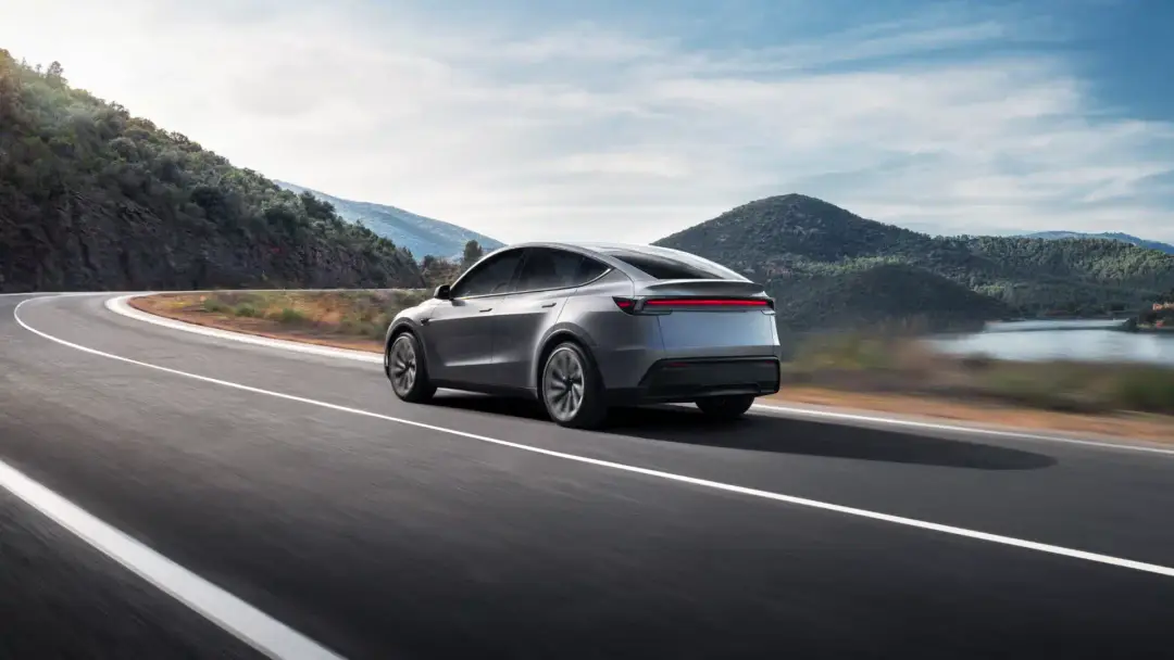 Tesla - New Model Y