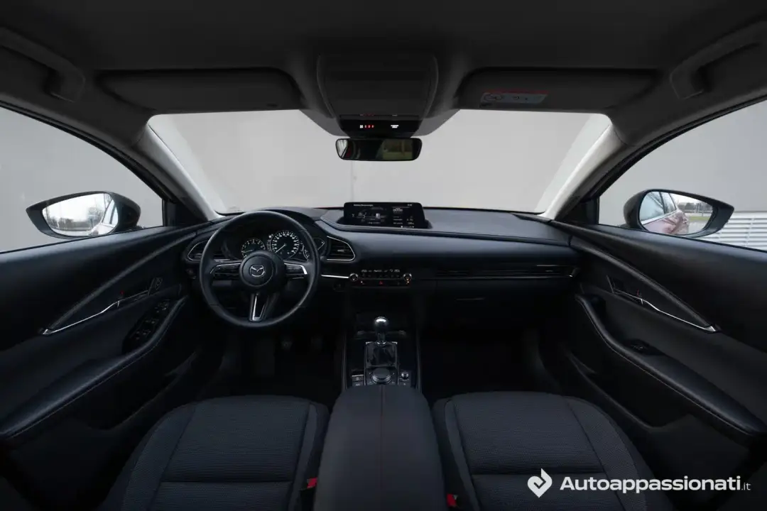 interni mazda cx-30 