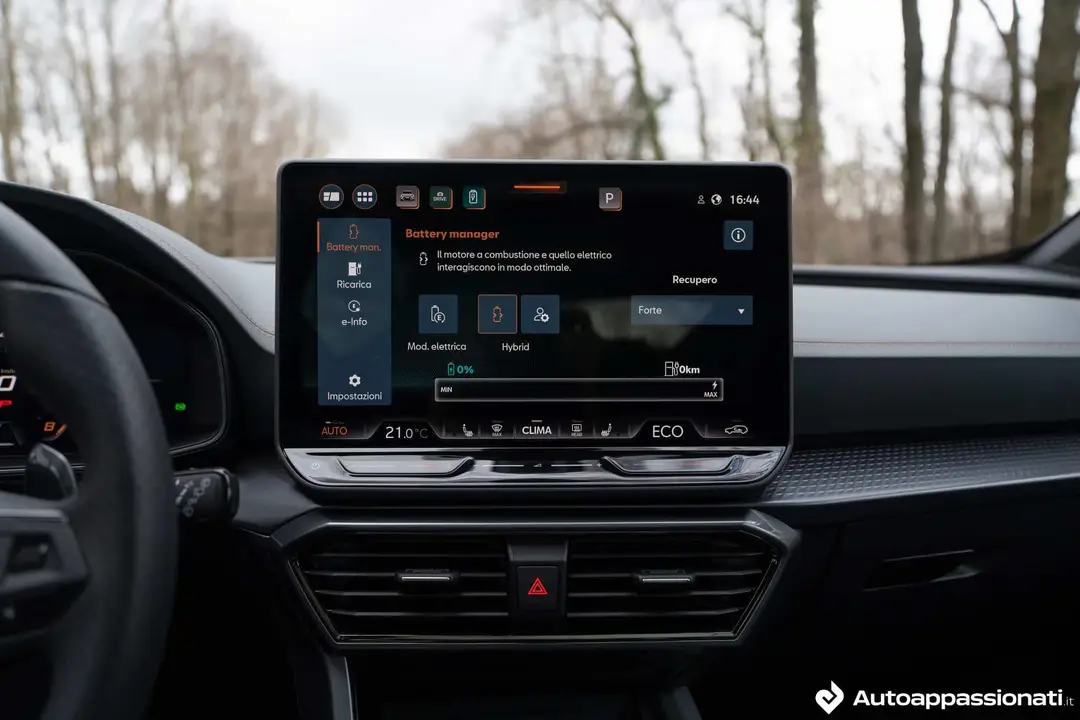 cupra formentor vz plug in 01