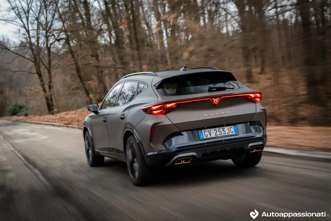 cupra formentor vz plug in 27
