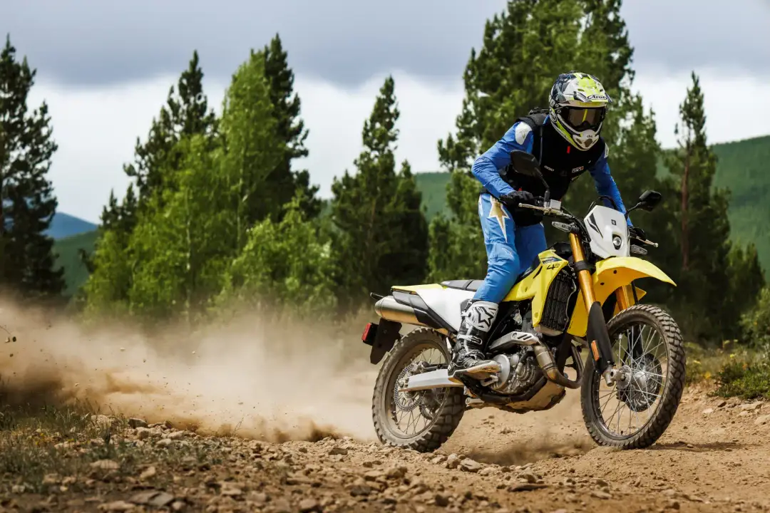 dr-z400s-my25