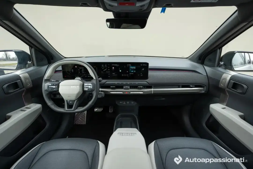 Kia EV3 interni plancia schermi volante