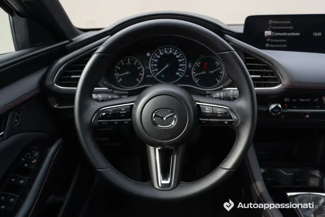mazda 3 2025 25 volante